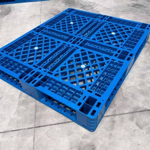 面粉厂/化肥厂码垛专用托盘，田字型加厚塑料栈板