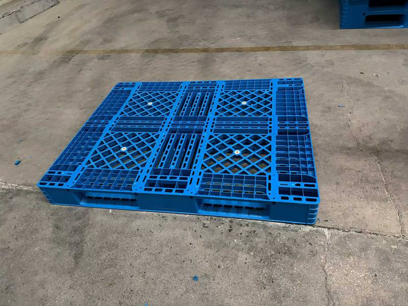 自动化码垛机专用HDPE全新料1212双面网格塑料托盘(图1)