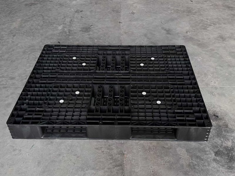 出口免熏蒸塑料栈板(图1)